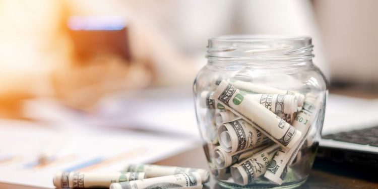 Amid escalating pressure, Biden steps up efforts to reassure Democrats